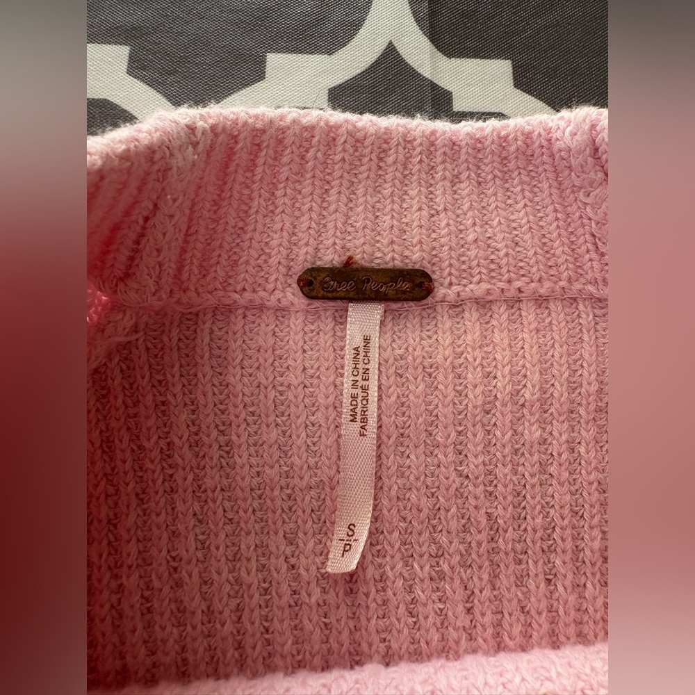 FREE PEOPLE Too Good Pink Knit Oversized Ribbed Sweater - Picture 3 of 6